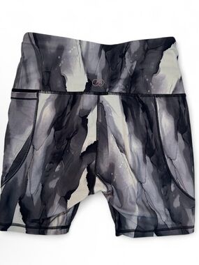 Calia Marble-Print Biker Shorts with Pockets
